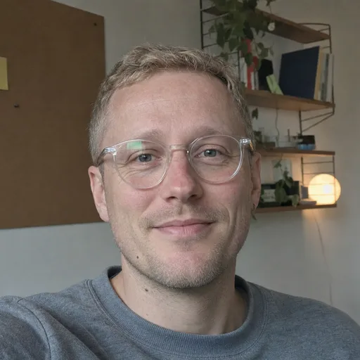 Henrik R.